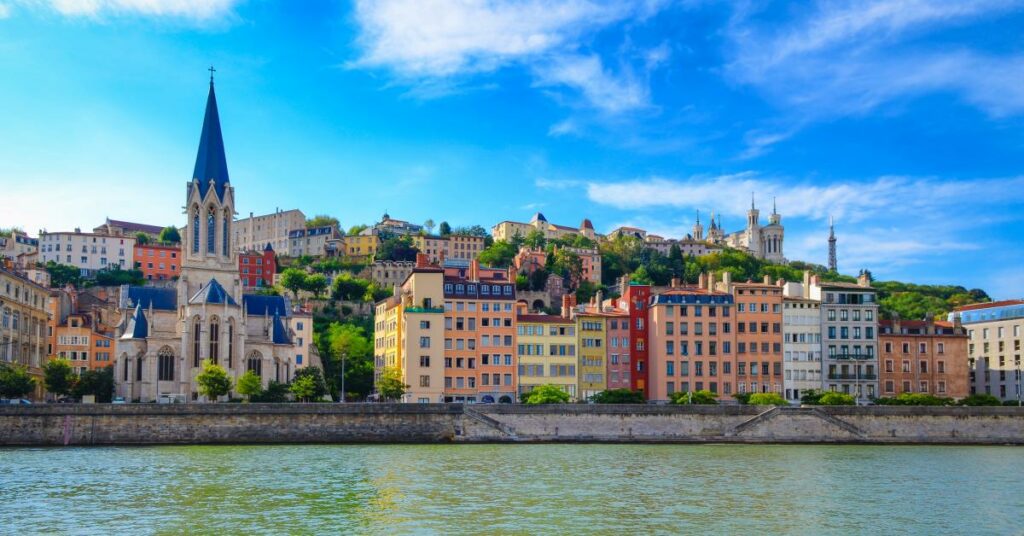 LYON